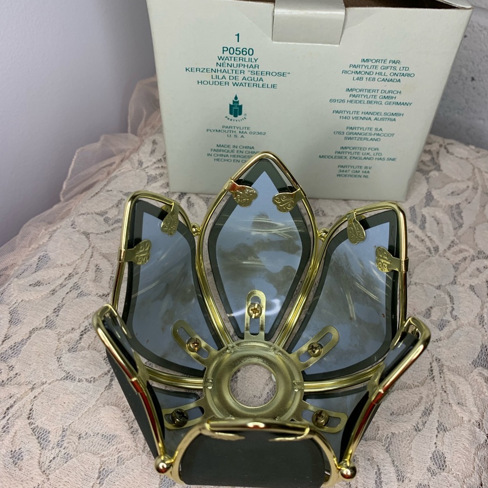❌SOLD🪷Partylite Waterlily Tealight Candle Holder - Picture 6 of 8